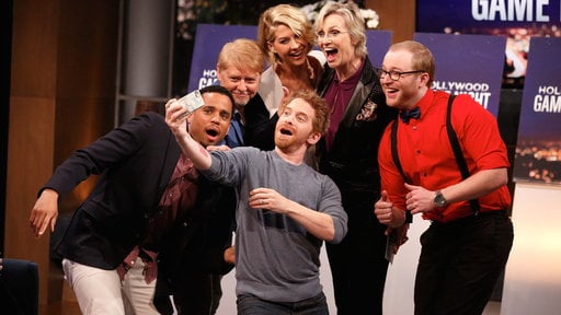 Seth Green, Jane Lynch, Dave Foley and Jenna Elfman zoom in for a selfie on NBC's "Hollywood Game Night"!
