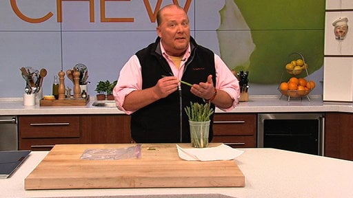 Chef Mario Batali of "The Chew" shows you how to pick the perfect asparagus, how to store it so it's hydrated and how to prepare it!