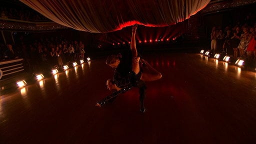 Dancing With The Stars Season 20 Episode 4 Most Memorable Year: Olympian Nastia Liukin and partner Derek Hough receive the first 10 of the year with their Argentine tango.