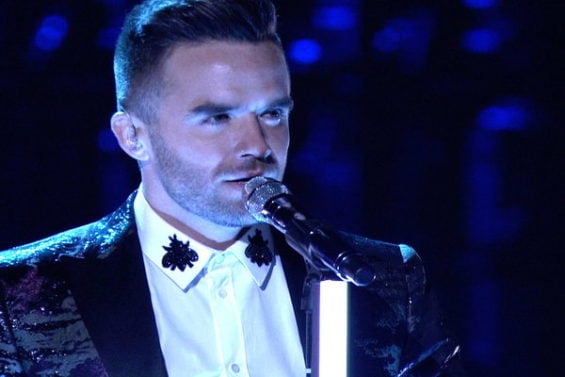 Watch America's Got Talent Season 11 Live Finale Episode 22: Tuesday, September 13, 2016: WOW Brian Justin Crum's cover of Michael Jackson's classic song "Man In The Mirror" was phenomenal. He is just so talented! Don't you just love his voice? This was definitely one of the top performances of the night. Brian Justin Crum is in it to win it!