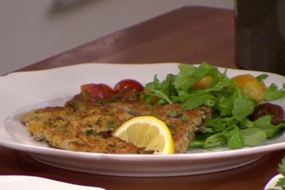 Watch celebrity chef and restaurant owner Curtis Stone show Kathie Lee Gifford and Hoda Kotb how to make easy and delicious parmesan crusted pork chops and tomato salad in 20 minutes on the Tuesday, September 6, 2016 episode of the Today show with KLG and Hoda!