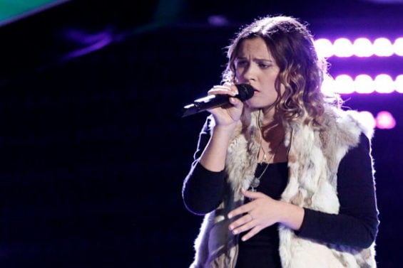 Watch The Voice Season 11 Episode 6 Blind Audition Videos: Monday, October 3, 2016. See 17 year old singer Natashe Bure, daughter of Candace Cameron Bure of "Full House" fame and former hockey star Valeri Bure sing Elvis Presley's classic song "Can't Help Falling In Love" for the coaches and the crowd. Adam Levine was the only coach to turn around for her. Congrats to Team Adam!