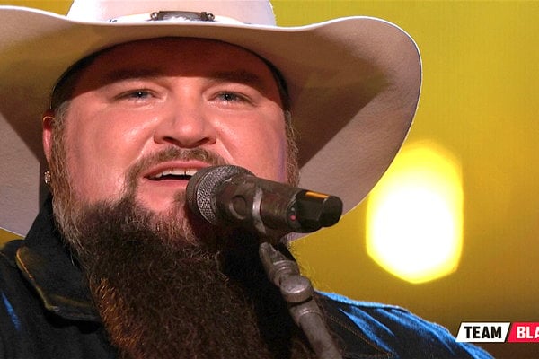 Watch The Voice Season 11 Episode 19 Live Top 11 Performances Videos: Sundance Head brought his dad, legendary singer Roy Head to rehearsals this week! It was great seeing them together. This evening Sundance covered Alicia Keys hit song "No One" beautifully. Alicia loved his rendition and so did we!