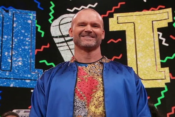 Watch Dancing With The Stars Season 24 Episode 2 Videos: Monday, March 27, 2017! As someone who has had "Go Cubs Go" since the 2016 World Series, it is so fun having David Ross on DWTS this season. On tonight's episode he and his partner Lindsay Arnold danced a cha cha to 90s hit "Bust A Move" by Young MC. It was great! "Grandpa Rossy" is my favorite this season!
