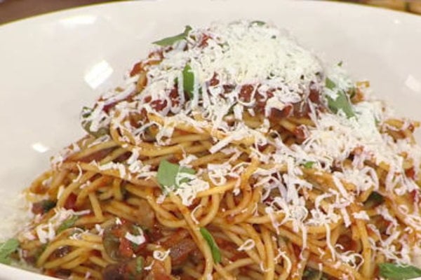 Watch chef Michael White of Vaucluse restaurant in New York City show Matt Lauer (and all of us at home!) how to make an easy and delicious pasta puttanesca on the Thursday, March 2, 2017 episode of the Today show