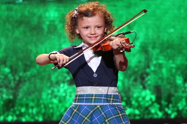 Watch Little Big Shots Season 2 Episode The Snail Whisperer Videos: Sunday, April 23, 2017: Meet the MacMaster Leahys (they range in age from 10 to 3)! They're an adorable Celtic band from Douro, Ontario, Canada! See the brothers and sisters entertain the crowd with their foot stomping fiddle playing! It was amazing.