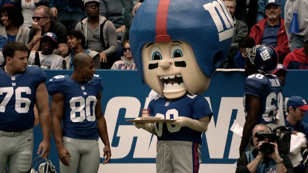 Campbell's(R) Chunky(TM) soup, the Official Soup Sponsor of the NFL, is bringing back its "Mama's Boy" advertising campaign this season. Campbell Soup Company (NYSE: CPB) selected Victor Cruz, New York Giants wide receiver and Super Bowl XLVI champion, as the new face of the campaign, which was first introduced in 1997. Cruz will be featured in a series of TV and print ads as well as social media that kick off this week to coincide with Week One of the 2012 NFL season. (Photo: Campbell Soup Company)