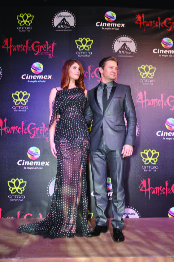 Hansel & Gretel stars Gemma Arterton and Jeremy Renner attend the Mexico City Premiere on the 10th of January. Photo credit: Rafael Ponce Diaz 2013 Paramount Pictures International Hansel & Gretel stars Gemma Arterton and Jeremy Renner attend the Mexico City Premiere on the 10th of January. Photo credit: Rafael Ponce Diaz 2013 Paramount Pictures International