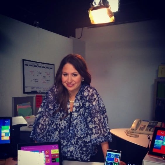 The Intern Queen Lauren Berger joined Candace Rose to dish on how new 2014 grads can land that first job! Image courtesy of Instagram.com/InternQueen