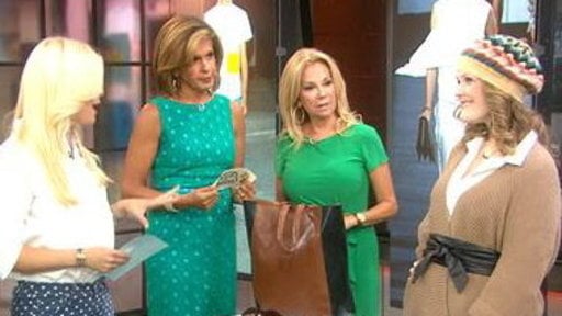 "Today" style contributor Jill Martin shows Kathie Lee Gifford and Hoda Kotb how they can create a casual look using a trendy white button down blouse. Please watch the video below for more great fall looks!