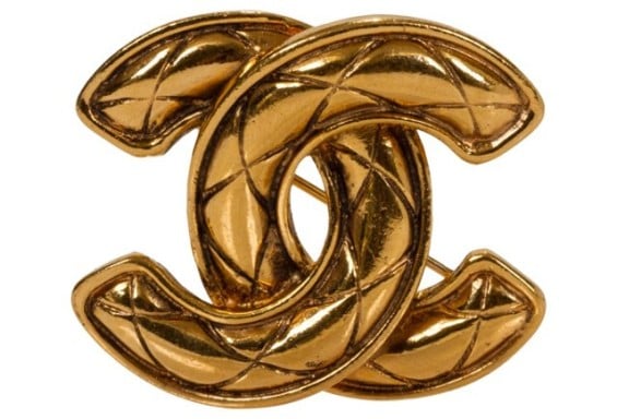VINTAGE Chanel Gold Quitled CC Pin in Gold