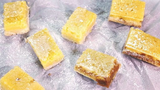 Learn how to make the delicious lightened up lemon squares that Clinton Kelly and actress Angela Bassett prepared on the Thursday, January 15th episode of "The Chew"!