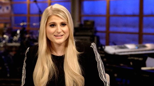 "All About That Bass" pop sensation and Team Blake advisor Meghan Trainor gives Team Blake a pep talk on "The Voice"!