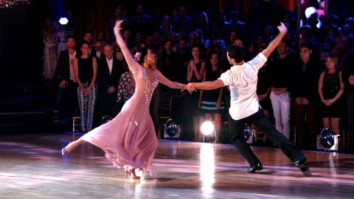 Watch Dancing With The Stars season 20 premiere: Rumer Willis fabulous foxtrot (with partner Valentin Chmerkovskiy) was the dance of the night! Loved seeing her parents Bruce Willis and Demi Moore there to support her!