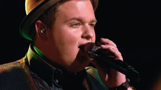The Voice season 8 episode 18: Watch Top 12 contestant Brian Johnson perform Lonestar's "Amazed" during his instant save performance.