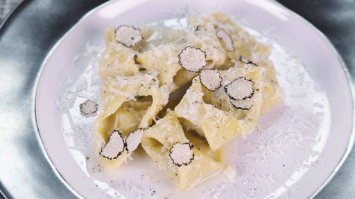 Learn how to make the easy and delicious Cacio e Pepe Tortellini that chef Mario Batali made on "The Chew" on Thursday, April 23, 2015.