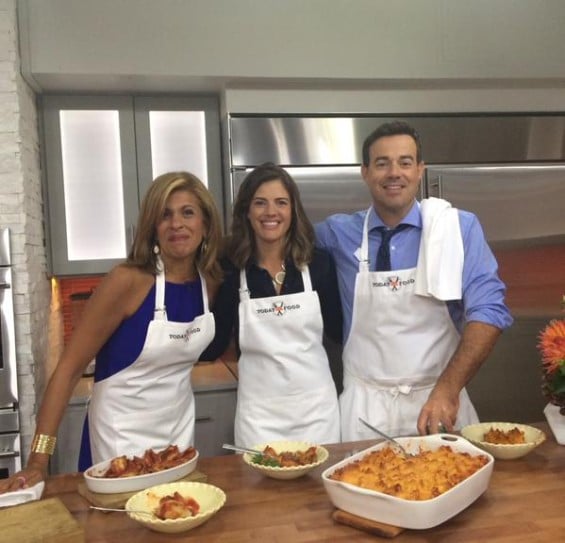 Watch Today Food contributor Siri Pinter, her fiance Carson Daly and Hoda Kotb make cheeseburger-filled pasta shells on the Friday, September 11, 2015 episode of the Today show. Image courtesy of Twitter.com/KLGandHoda