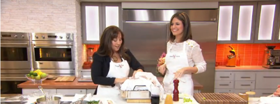 Watch Elizabeth Heiskell of Woodson Ridge Farms show Savannah Guthrie how to make a delicious classic roast turkey in a pillowcase on the Monday, November 23, 2015 episode of the Today show. Image courtesy of Twitter.com/TodayShow.