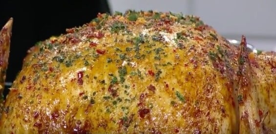 Doesn't this Thanksgiving turkey look phenomenal? Three Many Cooks (Pam Anderson, Maggy Keet, Sharon Damelio) dished on the secret to making their fabulous Turkey! Be sure to watch the video above for details.