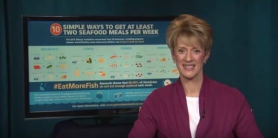 Myplate for Moms, How to Feed Yourself & Your Family Better: Decoding the Dietary Guidelines for Your Real Life and dietitian Elizabeth Ward joined Candace Rose for an interview to discuss the new seafood dietary guidelines for 2016, the health benefits for pregnant and breastfeeding women.
