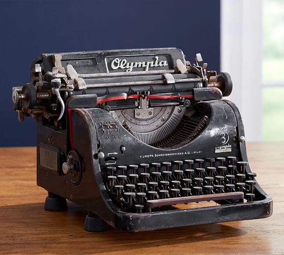 PB FOUND VINTAGE TYPEWRITER