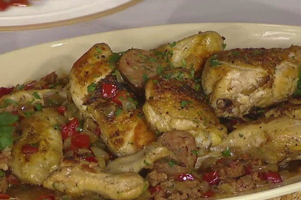 Watch chef Scott Conant of NYC's Imperro Caffe make Pan-roasted Chicken With Sausage, Peppers, Onions on the Monday, March 14, 2016 episode of the Today show.