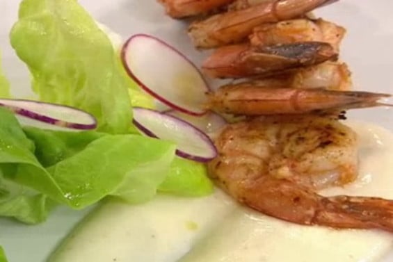 Watch Gavin Kaysen (executive chef and owner of Spoon and Stable in Minneapolis, Minnesota) show Al Roker how to make a delicious grilled shrimp with kimchi and lemon vinaigrette that is perfect for Easter brunch on the Monday, March 21, 2016 episode of Today show.