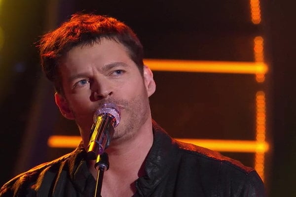 Watch American Idol season 15 judge Harry Connick, Jr. perform his single "I Do Like We Do" during his Thursday, March 3rd performance on Idol.