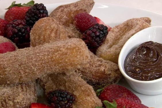 Watch "Let Them Eat Cake" cookbook author Gesine Bullock-Prado show Natalie Morales how to make delicious vanilla bean churros on the Monday, April 18, 2016 episode of the Today show.