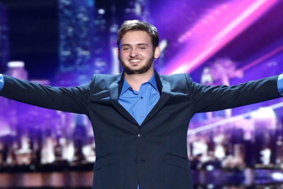Watch America's Got Talent Season 11 Episode 10 Videos, Tuesday, July 19, 2016. See Daniel Joyner, age 17 of Alamo, Tennessee wow the crowd and the judges with Michael Buble's hit song "Feeling Good" on Tuesday, July 19, 2016.