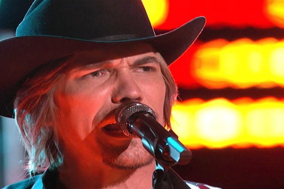 The Voice Season 11 Episode 16 The Live Playoffs Night One: As a huge fan of the late great Waylon Jennings, I can't get over how amazing Austin Allsup's cover of the country legend's hit song "I Ain't Living Long Like This" is. He rocked that stage tonight! Go Team Blake!!!