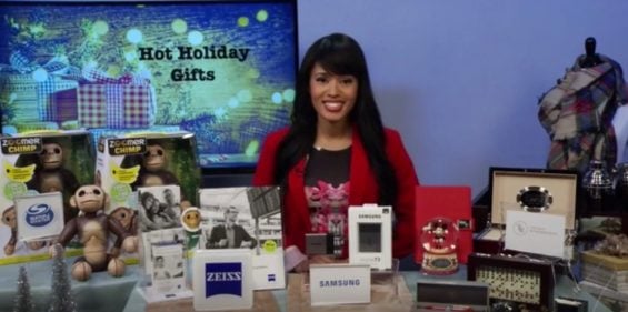 Tech expert Desi Sanchez joined Candace Rose for an interview to share the hottest holiday gifts and gadgets!