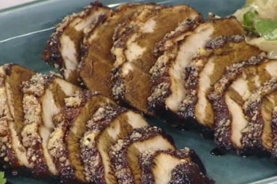 Watch chef Mario Carbone show Tamron Hall, Sheinelle Jones and Mario Lopez how to make a quick, easy and delicious balsamic chicken massimo with artichoke soubise on the Monday, January 16, 2017 episode of the Today show.