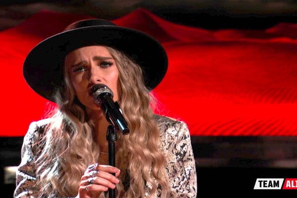 Watch The Voice Season 12 Episode 19 Live Top 12 Performances Videos: Monday, April 24, 2017. See Stephanie Rice of Team Alicia Keys rock the Voice stage with her "eery" cover of Dido's hit song "White Flag" during the live playoffs. It was brilliant! Be sure to watch her sing her rendition below.
