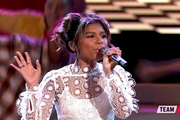 Watch The Voice Season 12 Episode 27 Live Finale Night 1 Videos: Monday, May 22, 2017. See talented teen/Voice season 12 finalist Aliyah Moulden of Team Blake Shelton perform her original song "Never Be Lonely." She did so well! It was definitely one of my favorite performances of the night.