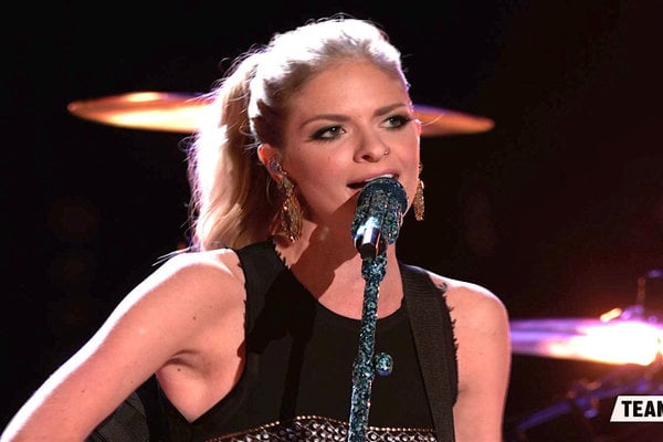 Watch The Voice Season 12 Episode 23 Live Top 10 Performances Videos: Monday, May 8, 2017. See the talented Lauren Duski of Team Blake Shelton cover country legend Wynonna Judd's hit song "Tell Me Why" earlier this evening. It was fantastic. Be sure to watch her amazing performance below!