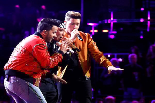 Watch The Voice Season 12 Episode 28 Live Finale Night 2 Videos: Tuesday, May 23, 2017: See Voice Top 10 artist Mark Isaiah sing "Despacito" with Luis Fonsi and Daddy Yankee on the live finale. It was amazing!