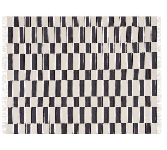 THE EMILY & MERITT TICKING STRIPE INDOOR/OUTDOOR RUG emily & meritt for Pottery Barn collection