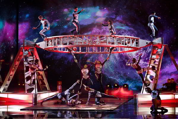 Watch America's Got Talent Season 12 Episode 17 Live Show 3 Videos on Tuesday, August 29, 2017. See gravity-defying dance troupe Diavolo perform for the judges this evening! They want to fly into the semifinals, and are willing to do whatever it takes!