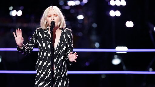 Watch The Voice Season 13 episode 11 The Knockouts Premiere Videos: Monday, October 30, 2017. The talented Chloe Kohanski of Team Miley Cyrus rocked the Voice stage this evening with her brilliant cover of Stevie Nicks hit song "Landslide." It was definitely one of the best performances of the night!