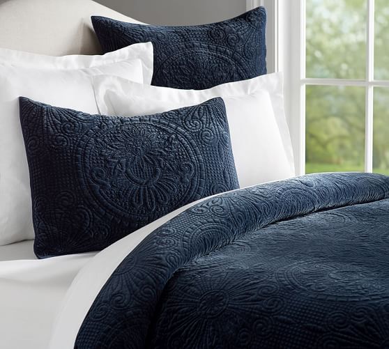 Pottery Barn VELVET MEDALLION QUILT & SHAM - MIDNIGHT pottery barn holiday gifts buy more save more sale