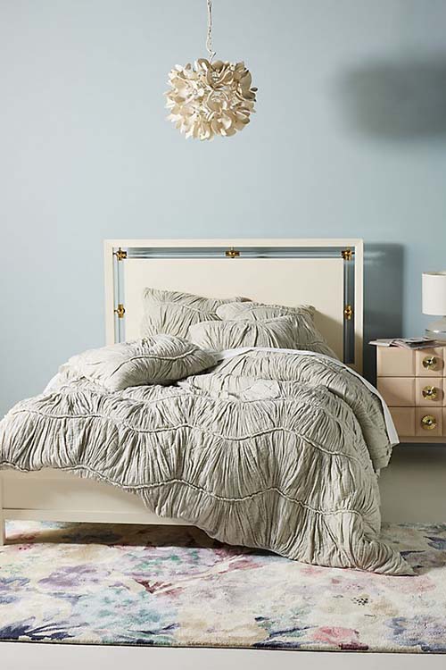 Ruched Wave Quilt Light Gray bedding grey
