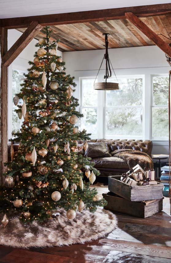 Balsam Hill 7.5-Foot Artificial LED Light Yukon Spruce Tree Clear Micro LED Lights best sparse christmas trees