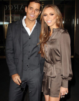 Giuliana and Bill reality TV stars, Giuliana Rancic and her husband Bill Rancic joined journalist and blogger, Candace Rose Anderson of the website Candie Anderson to dish on season five of their hit show! They also discussed the NIVEA Kiss of a Lifetime Contest, and how you can enter to win. Image courtesy of Zimbio.