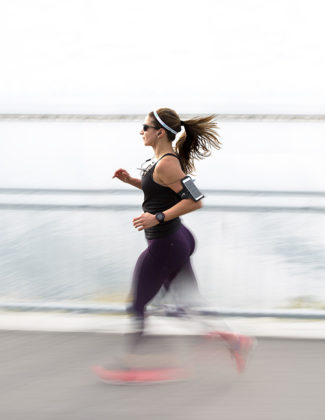 Runners World's Bart Yasso joined Candace Rose Anderson of the website Candie Anderson to dish on the growing popularity of running, and how beginners can start and avoid injuries. Photo by Filip Mroz on Unsplash