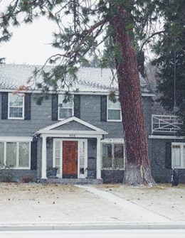 Home improvement experts and TV personalities Chelsea and Danny Lipford joined journalist and blogger, Candace Rose Anderson to share important tips for first time home buyers.