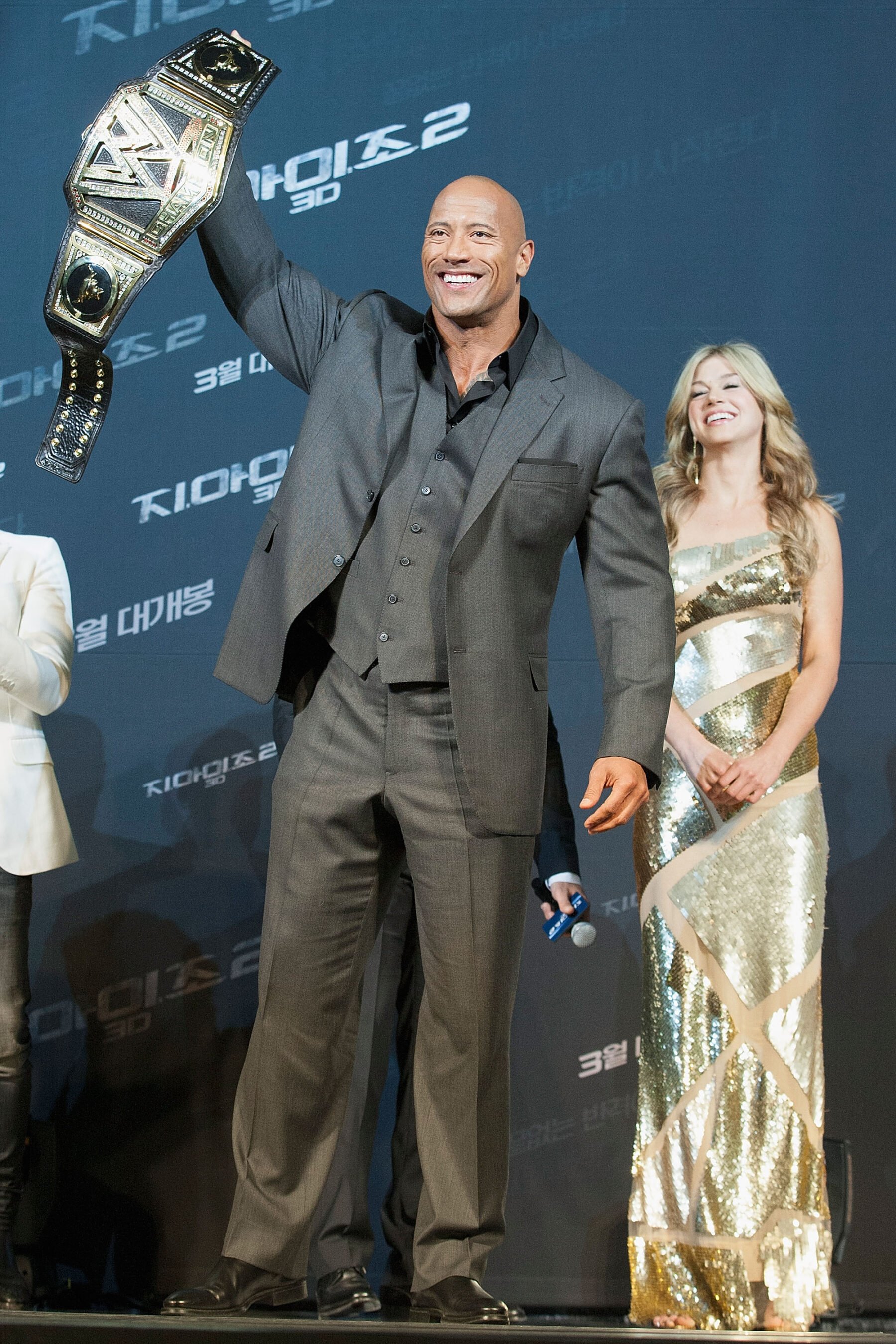 Dwayne Johnson \u0026 Co-Stars At G.I. Joe: Retaliation Seoul Premiere, image size:1800x2700