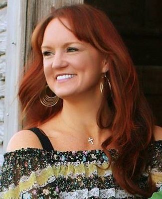 The Pioneer Woman, Ree Drummond joined journalist and blogger, Candace Rose Anderson of the website Candie Anderson to share four easy and delicious veggie recipes for spring! Image courtesy of Twitter