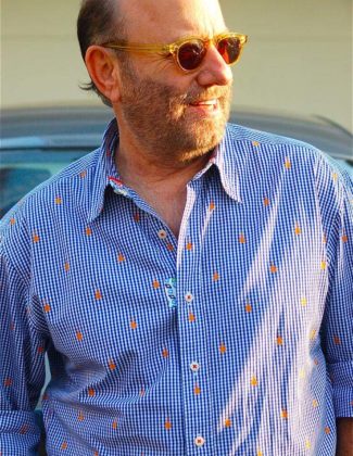 Fashion designer Robert Stock joined journalist and blogger, Candace Rose Anderson of the website Candie Anderson to talk about his fashion line for men called Robert Graham. Learn about his celebrity clients, spring/summer, fall/winter collections and more.