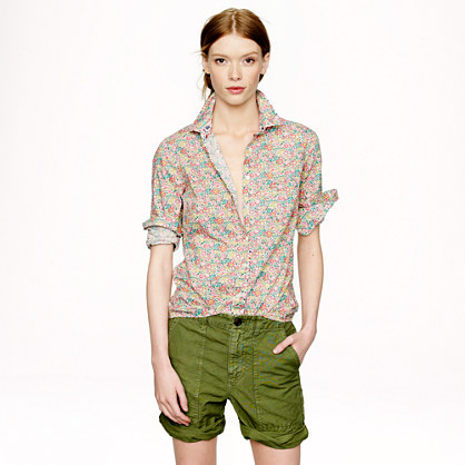  Tipped boy shirt in Liberty Dora's flowers Tipped boy shirt in Liberty Dora's flowers Tipped boy shirt in Liberty Dora's flowers PRODUCT DETAILS Much better than stealing his—especially since his probably isn't coverd in flowers. This cheery floral was pulled from London-based Liberty Art Fabrics's archives exclusively for us. (Some of the brightest and cheeriest we've seen, Liberty prints are instant mood lifters). Famous for its signature blooms, the London print house was established in 1875 and is still one of the best out there today. Body length: 27 1/4". Cotton. Long roll-up sleeves. Functional buttons at cuffs. Button placket. Chest pocket. Machine wash. Import. TIPPED BOY SHIRT IN LIBERTY DORA'S FLOWERS item a5359 in Tea Rose